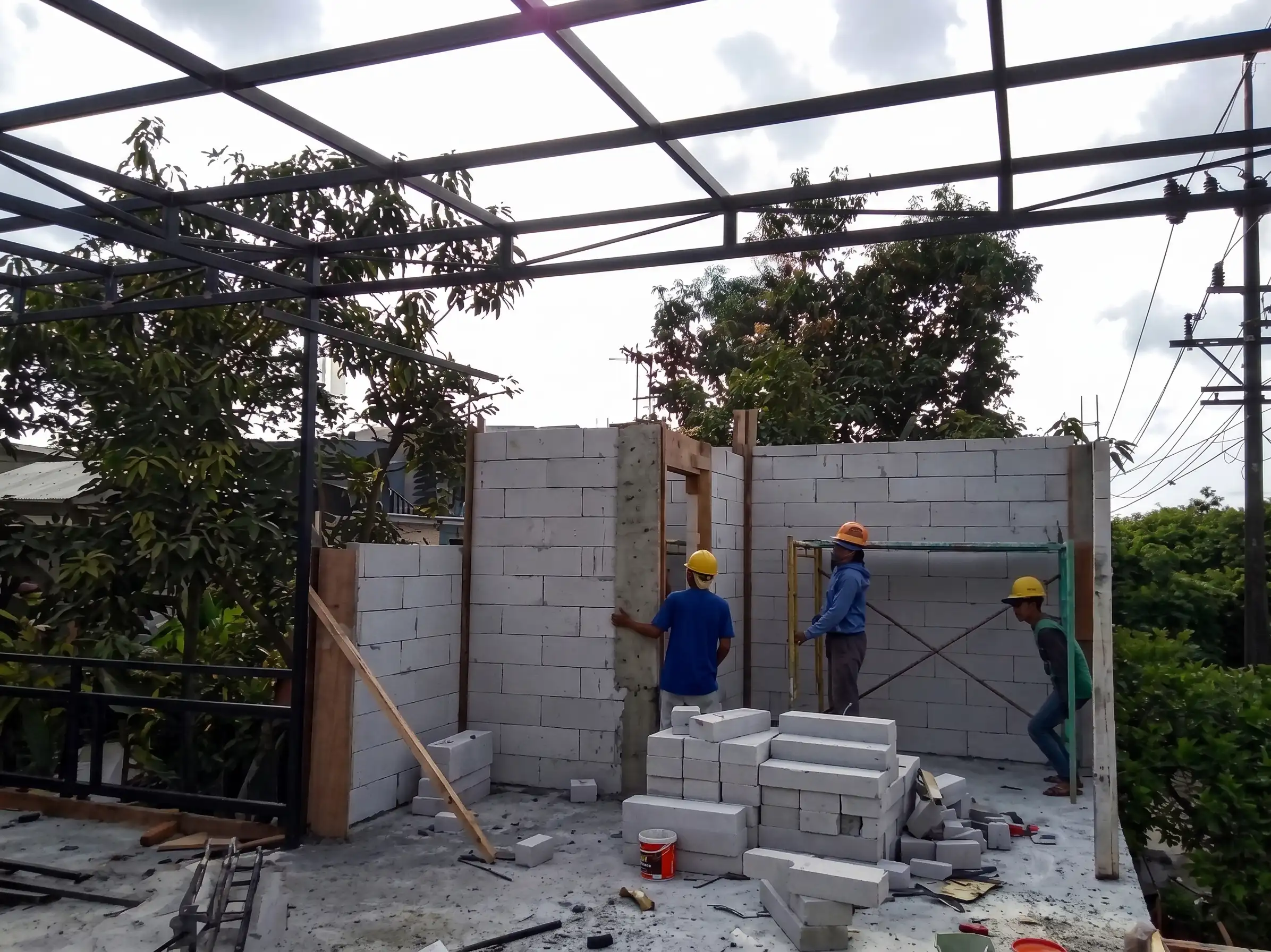 Pemasangan Bata Ringan Dinding Lantai 2